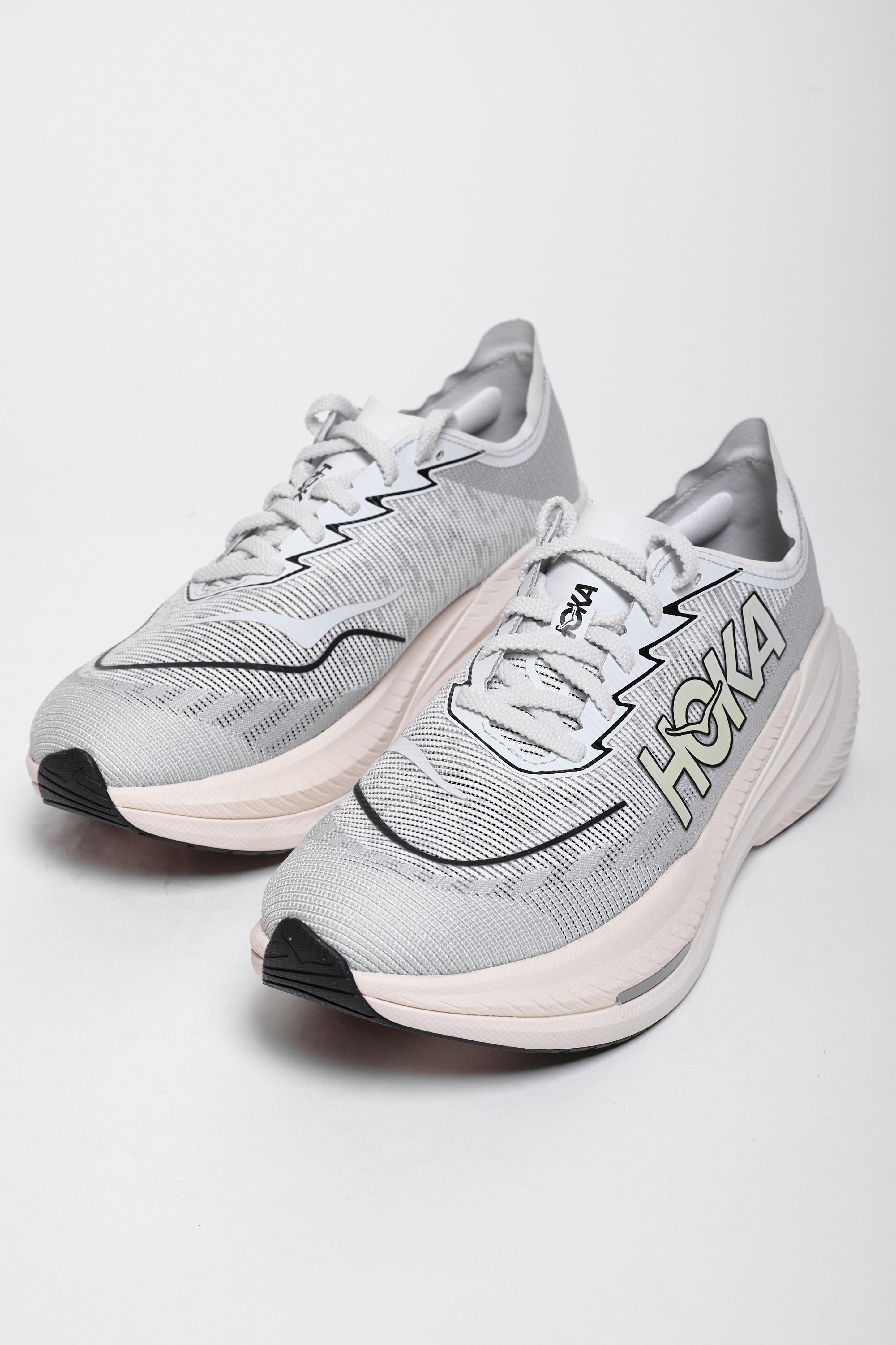 Mach X2 in White/Cosmic Grey ~ Windthrow