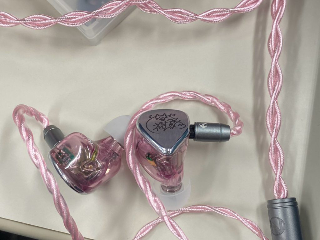 Nostalgia Audio HaNa-Tan (UNIVERSAL) 試聴インプレ | CNの雑記帳Ver.2