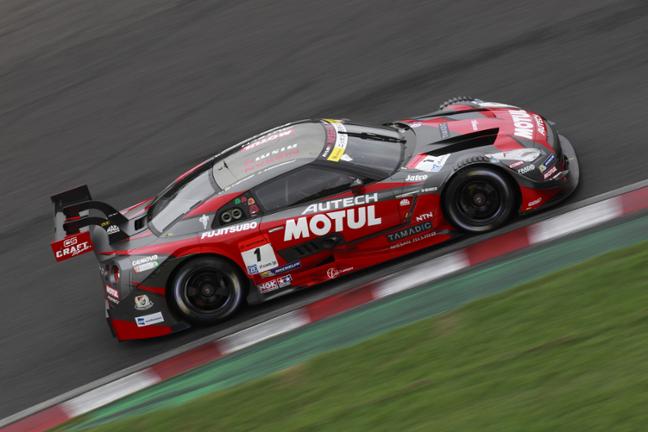Championship leader, the CALSONIC IMPUL GT-R, grabs 3rd step on podium