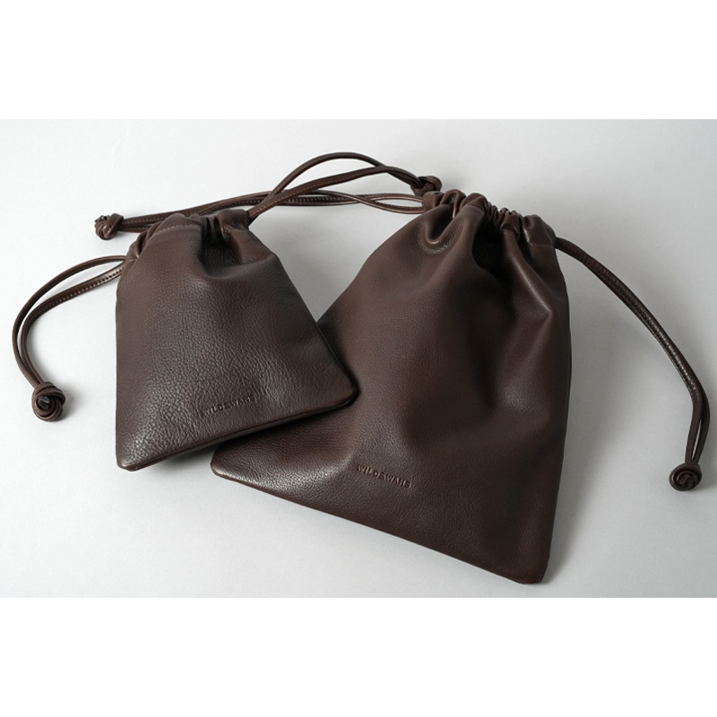 ドローストリングバッグ《ブレス》ラスティカーフ｜WILDSWANS(ワイルド