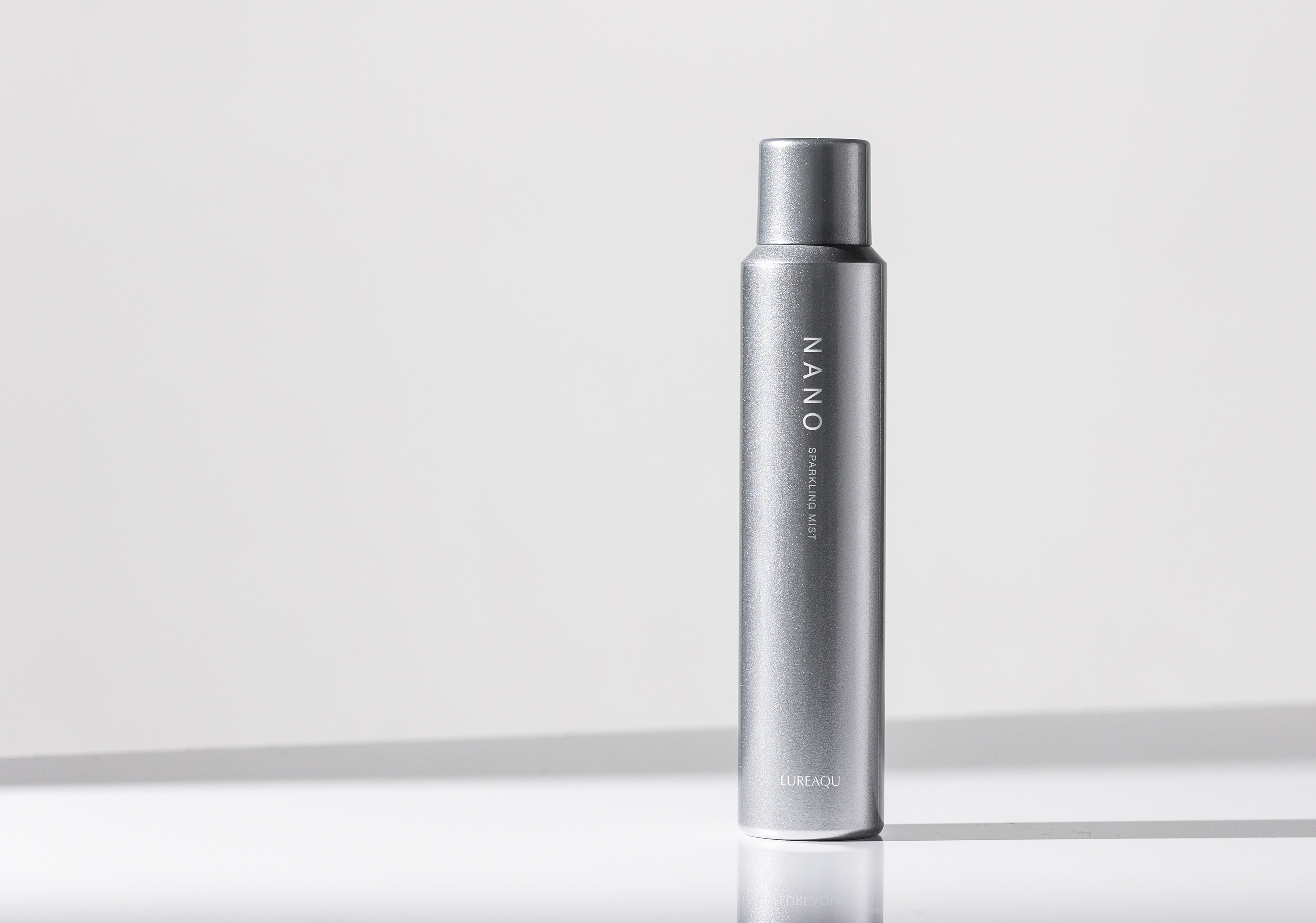 振る、巡る、アガる。「いつでも潤いに満ちる化粧水」ルリーク ナノ