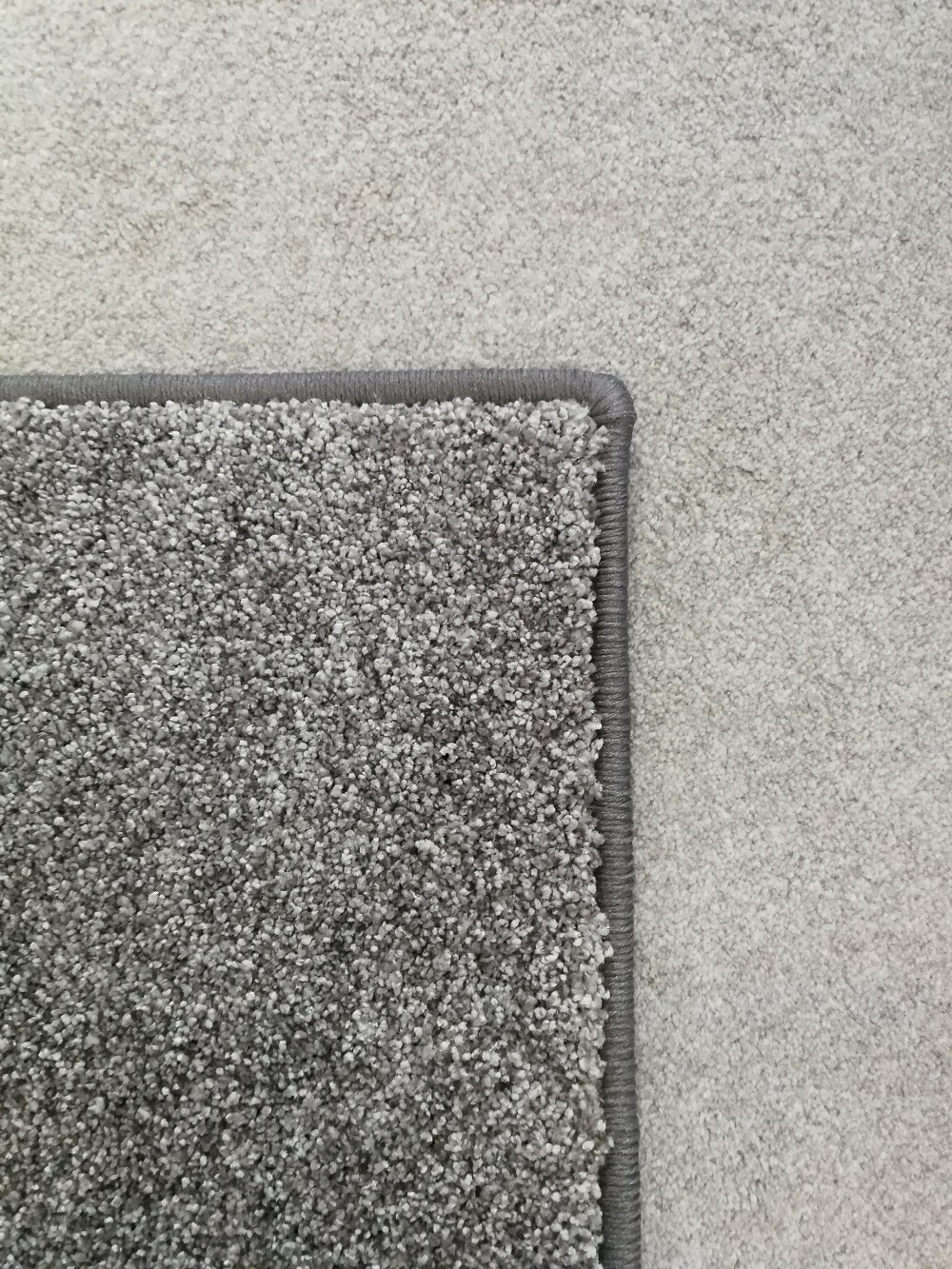 JABのラグで上品で高級感のあるお部屋に。｜施工ブログ｜新築オーダー