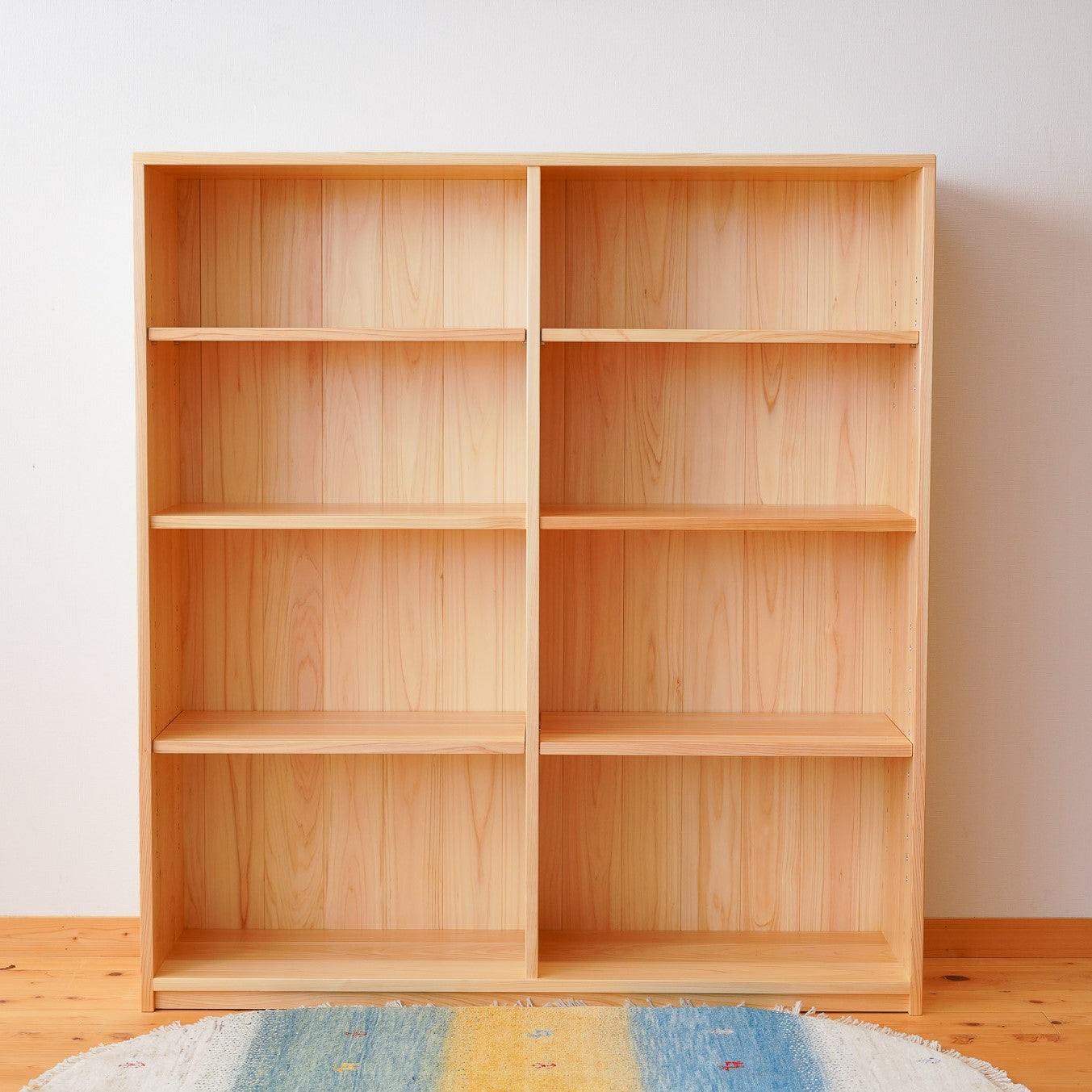 書斎やリビングにおけるシンプルな木の書棚【書棚KAEDE】 – なかよし