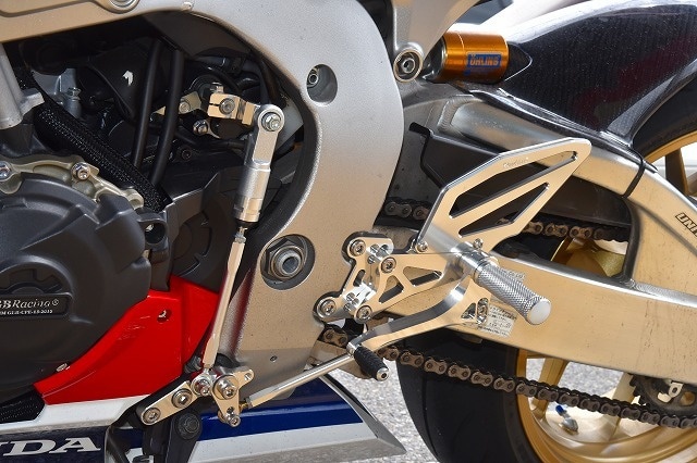 CBR1000RR (SC77)ステップ | ブログ | ウッドストック woodstock