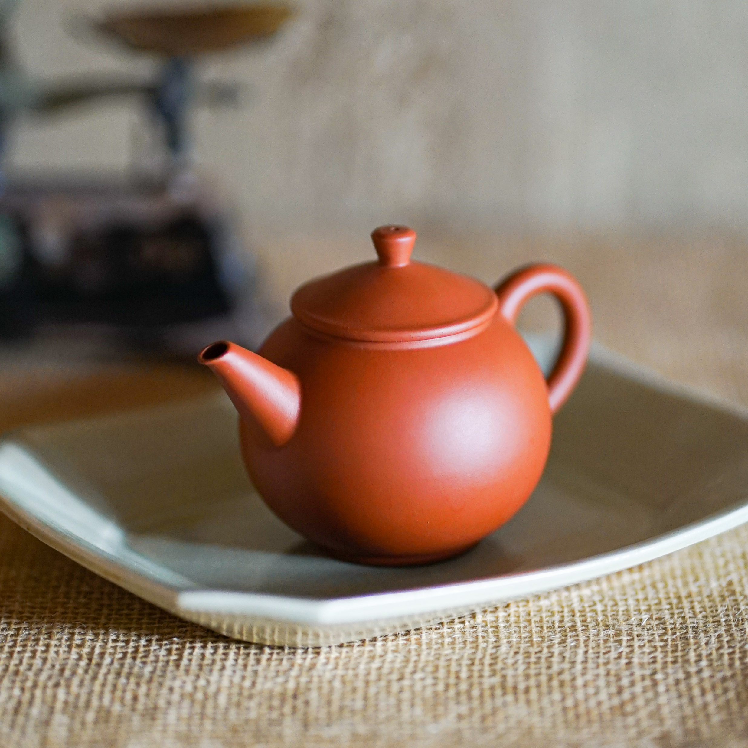 朱泥急須 淹れるほどに美味しく！気品を養う年月の急須 - 琅茶 Wolf Tea