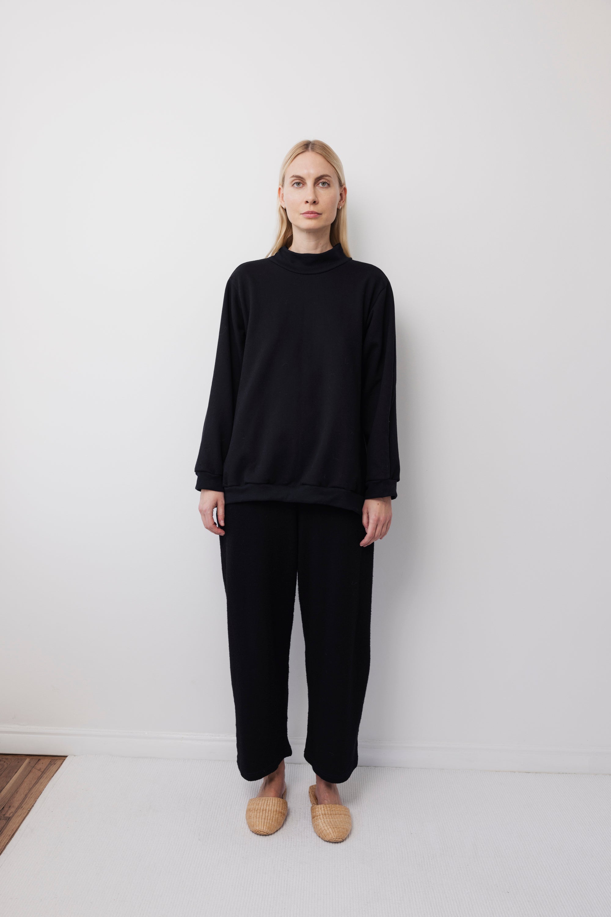 Big Sweatshirt : Black – Wol Hide