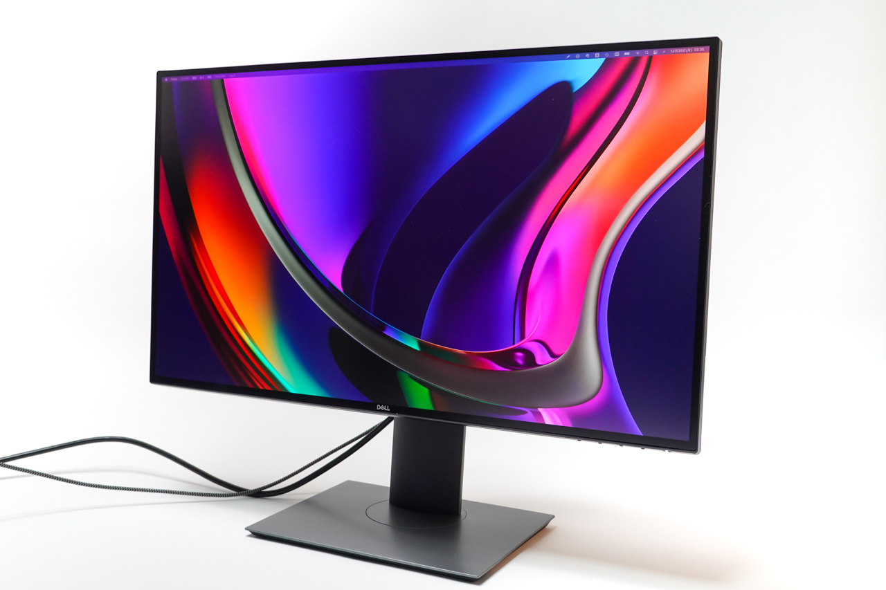 めずらしい25インチというベストサイズ！WQHDの高精細と美しい色合いを
