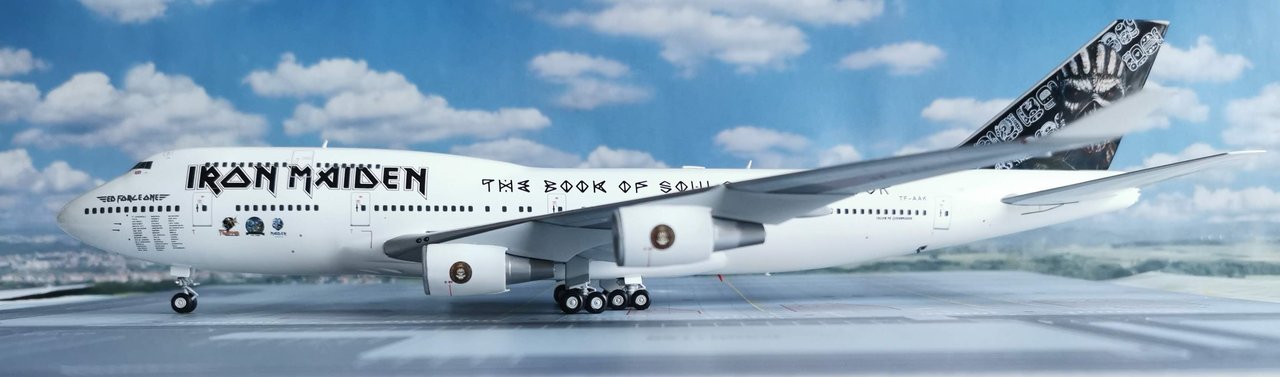 Herpa Wings 1:200 Boeing 747-400 Iron Maiden Ed Force One - World