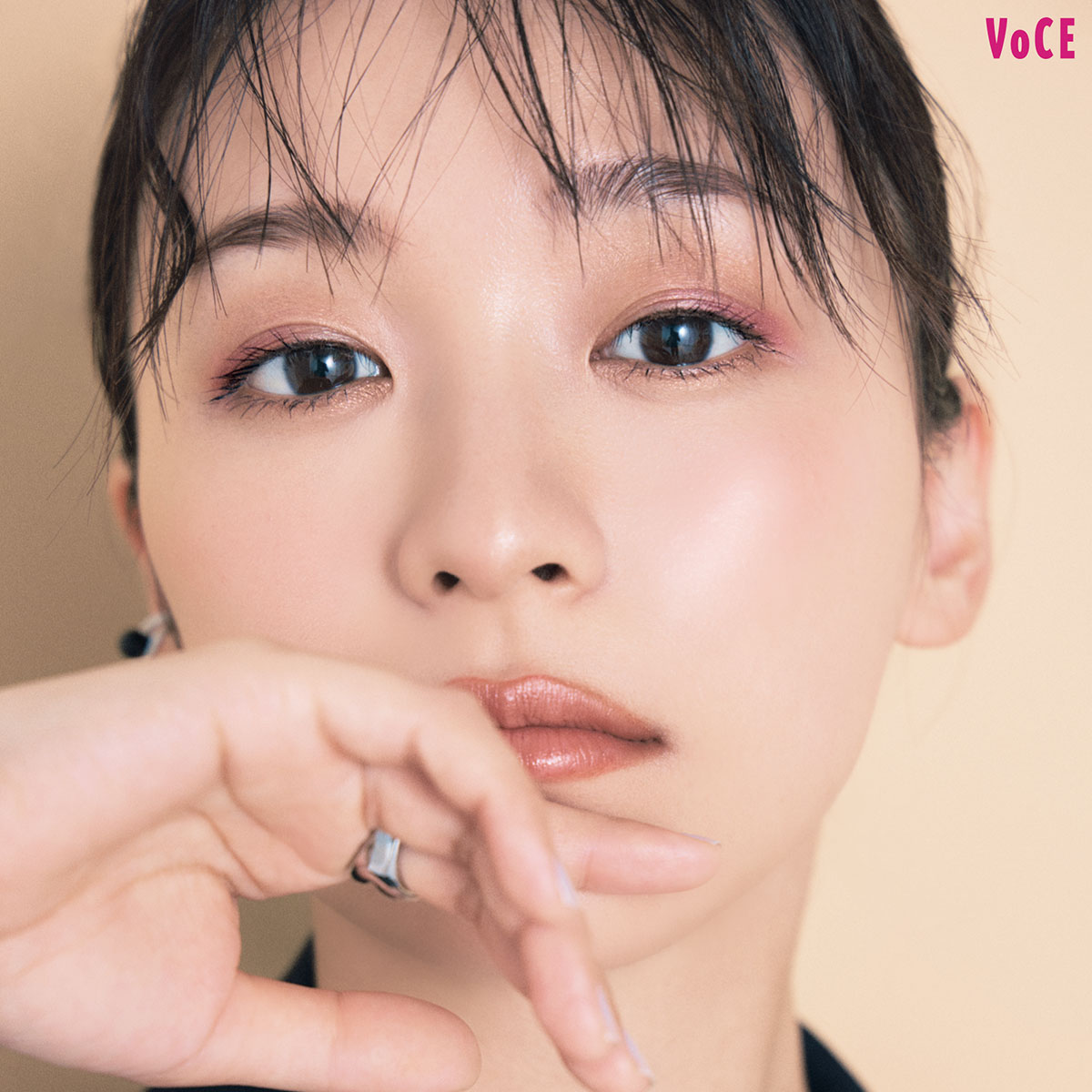 paku☆chan】が提案！大人っぽいけどキメすぎない甘辛メイク【秋の新作