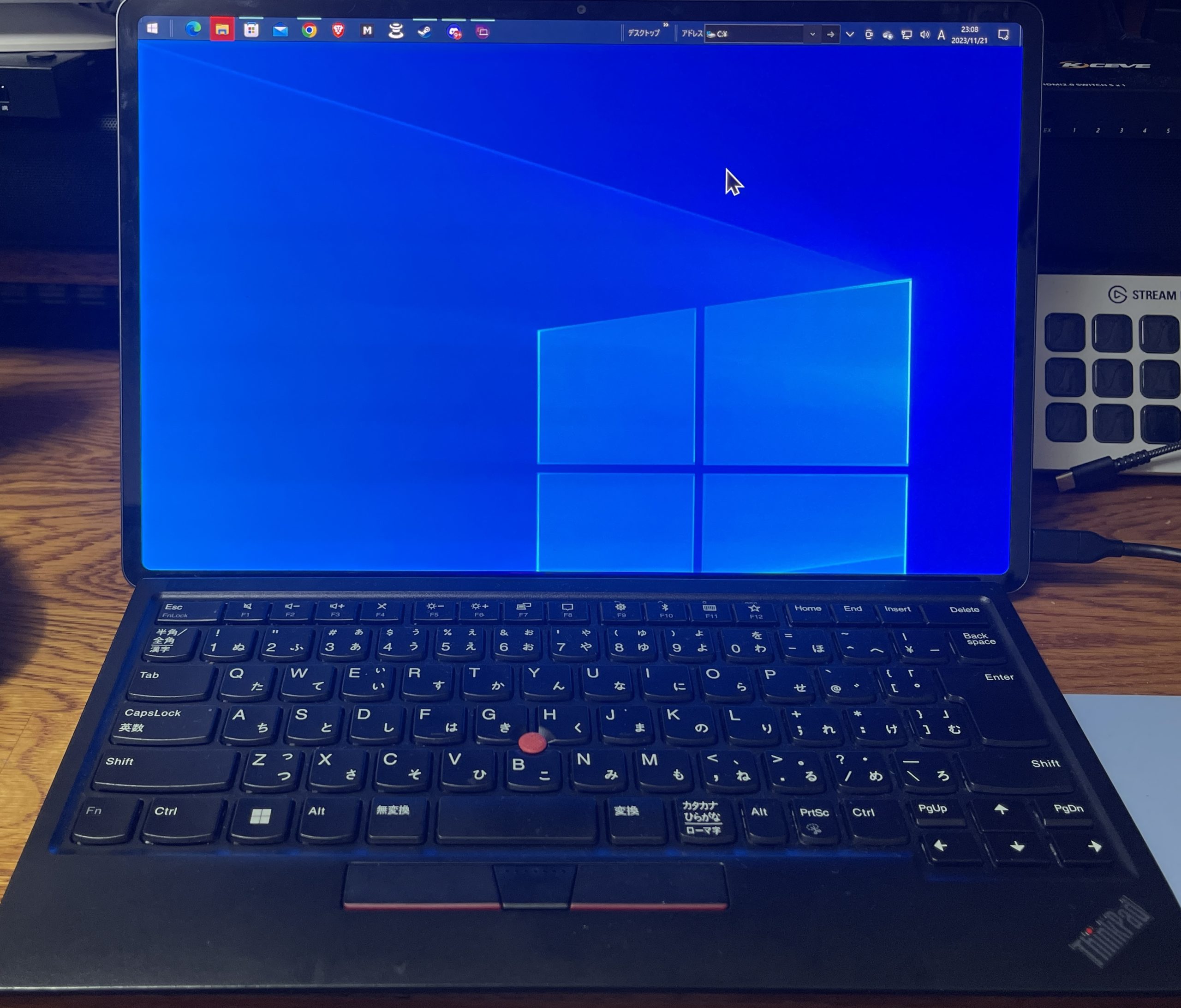 Legion Y900】モニターにも変身できる、なんでもアリな14.5インチの