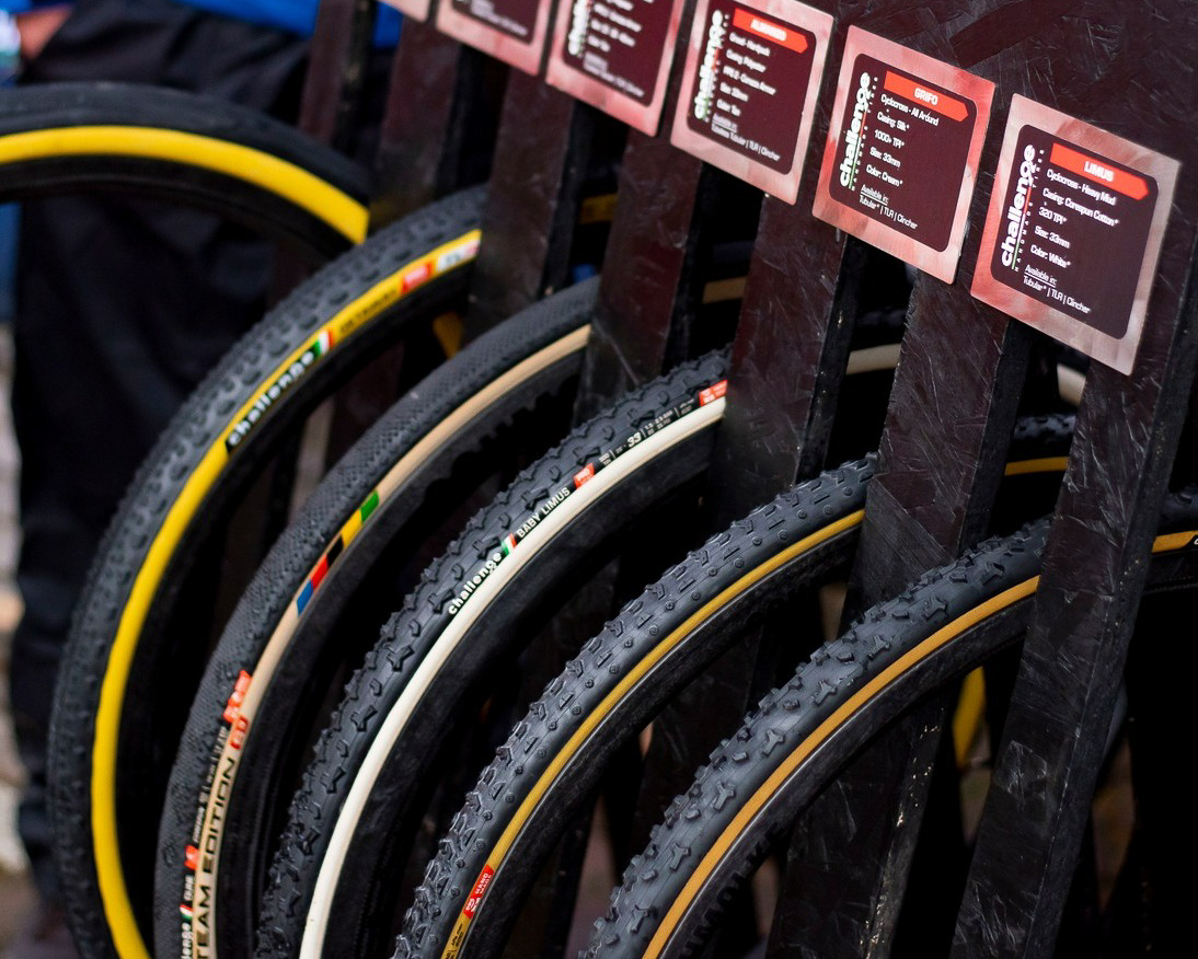 入荷情報】チャレンジのシクロクロスタイヤ 今期分が到着！ Challenge