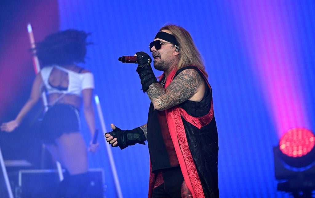 Motley Crue's Vince Neil Defended by Nikki Sixx After Criticism