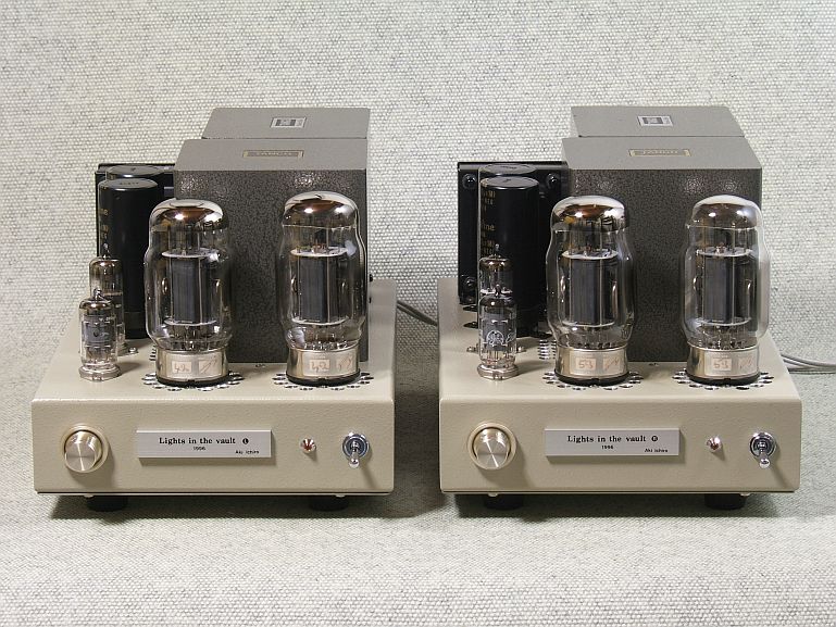 秋一郎 製作 KT88 プッシュプル モノラル×2台