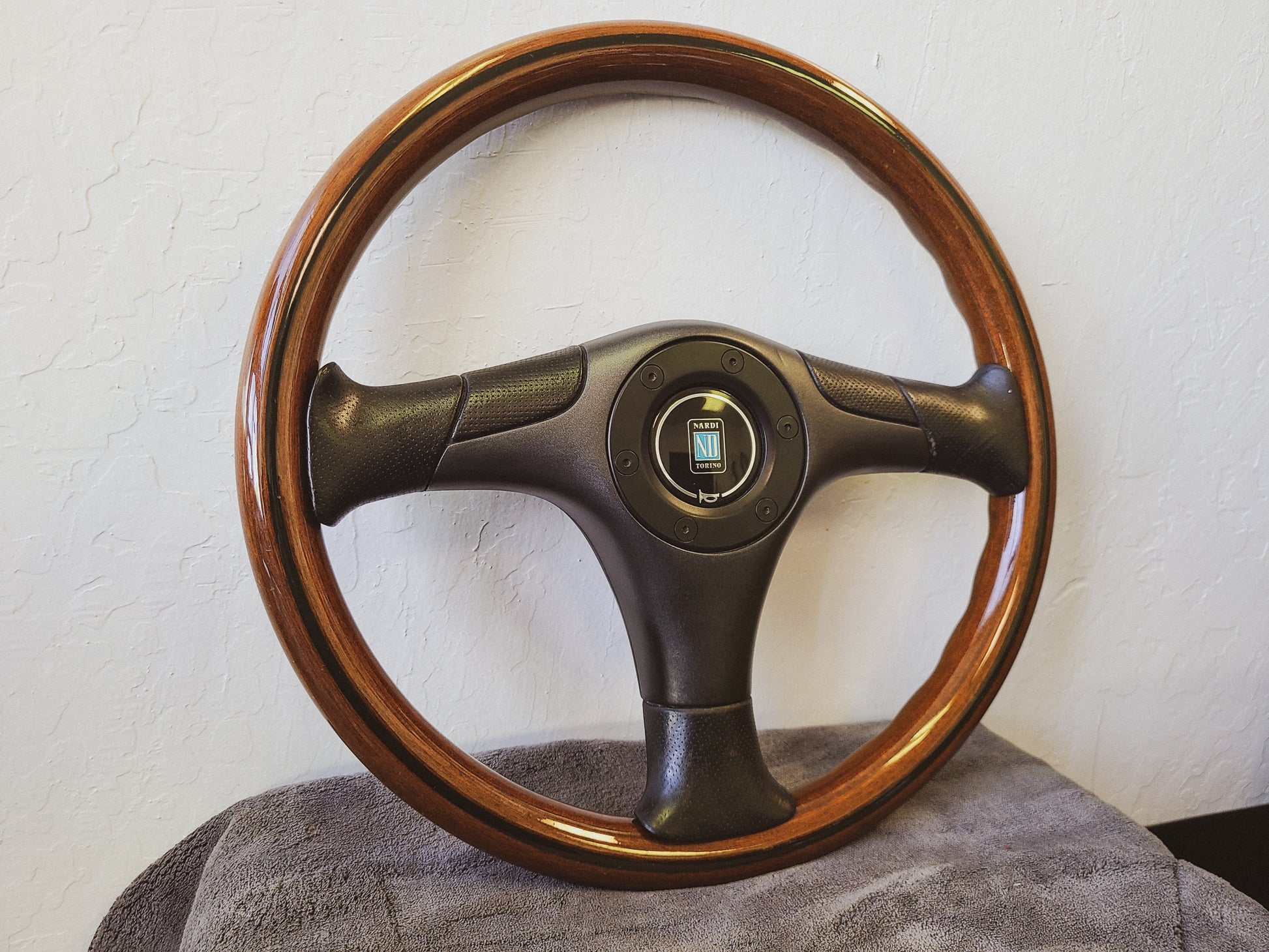 Nardi Torino 3 spoke wood steering wheel – sevenspeedshop