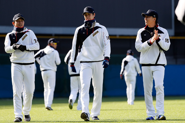 侍ジャパンモデルのパーカーが好評発売中！！野球用品スワロースポーツ