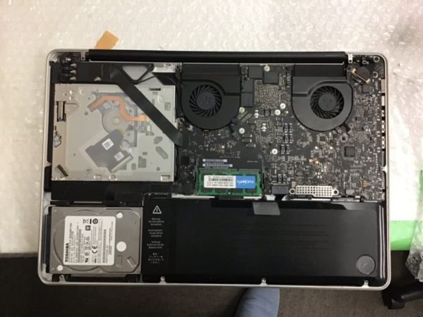 MacBook Pro (15-inch, Late 2011) SSD換装 - パソコン修理・データ