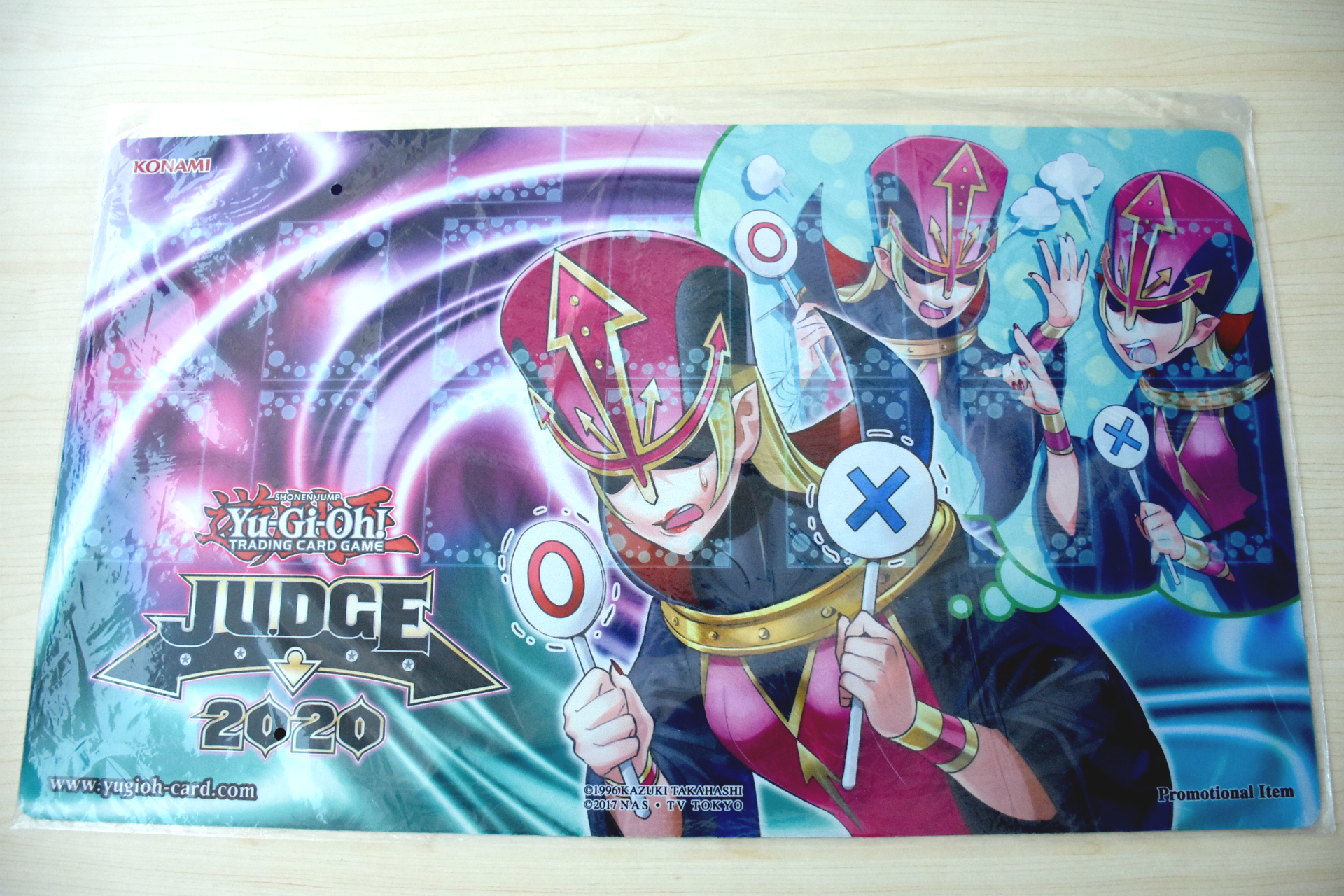 遊戯王」の海外公式プレイマットを買ったので，お気に入りポイントや