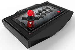 Mad Catz，PS4＆PS3両対応アケコン「TE2」のオリジナルモデルと