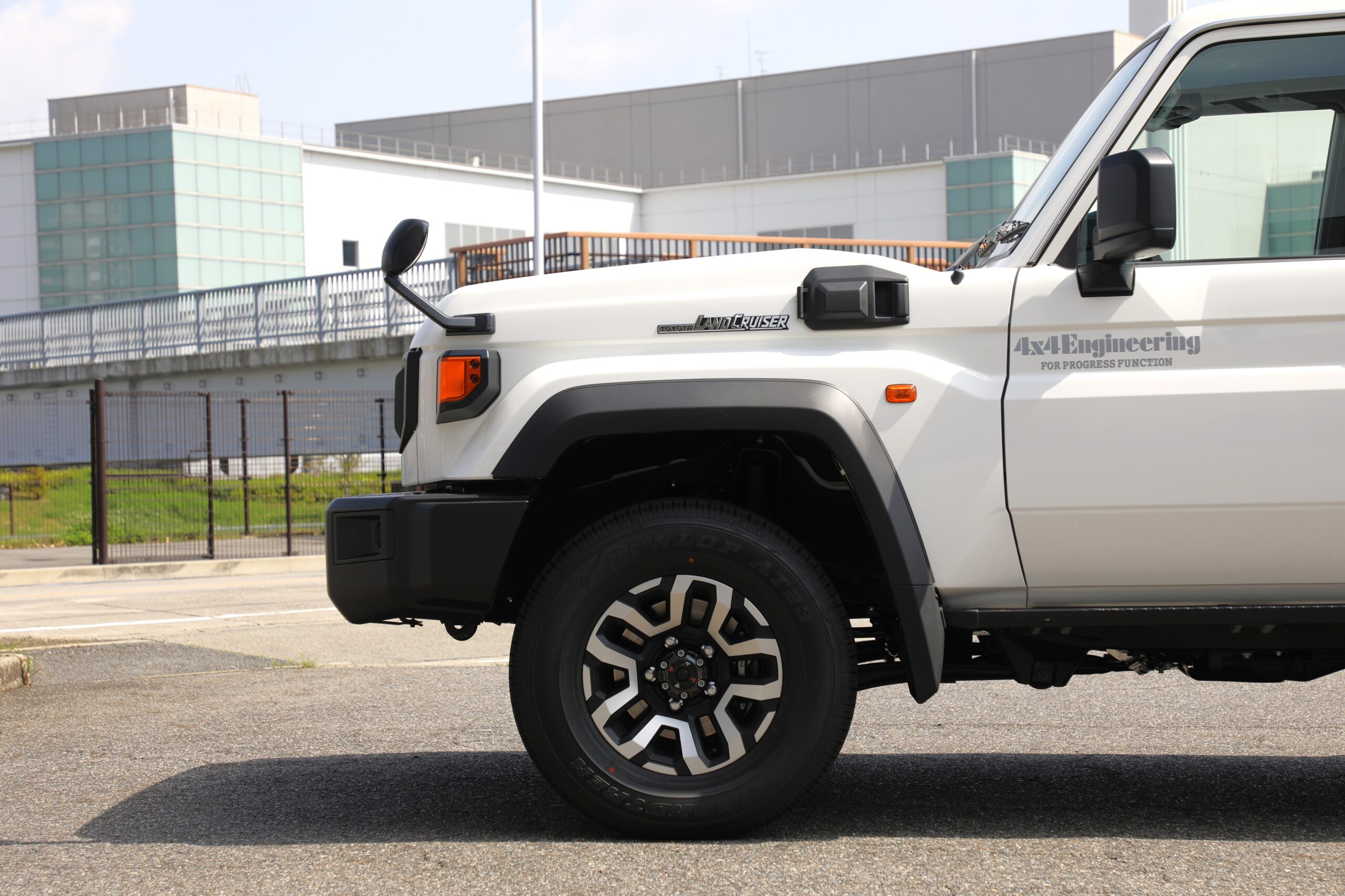 新型ランドクルーザー70(GDJ76) フロント車高補正用コイルスペーサー