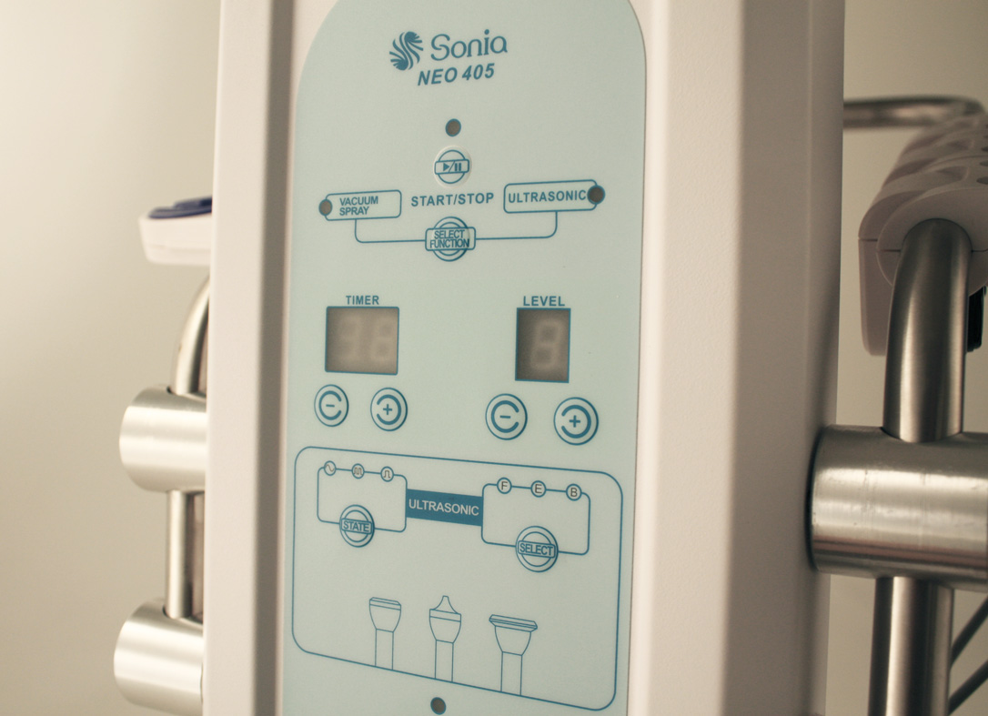 NEO-405 ソニアネオ4機能複合美顔機 | 株式会社フィフティ
