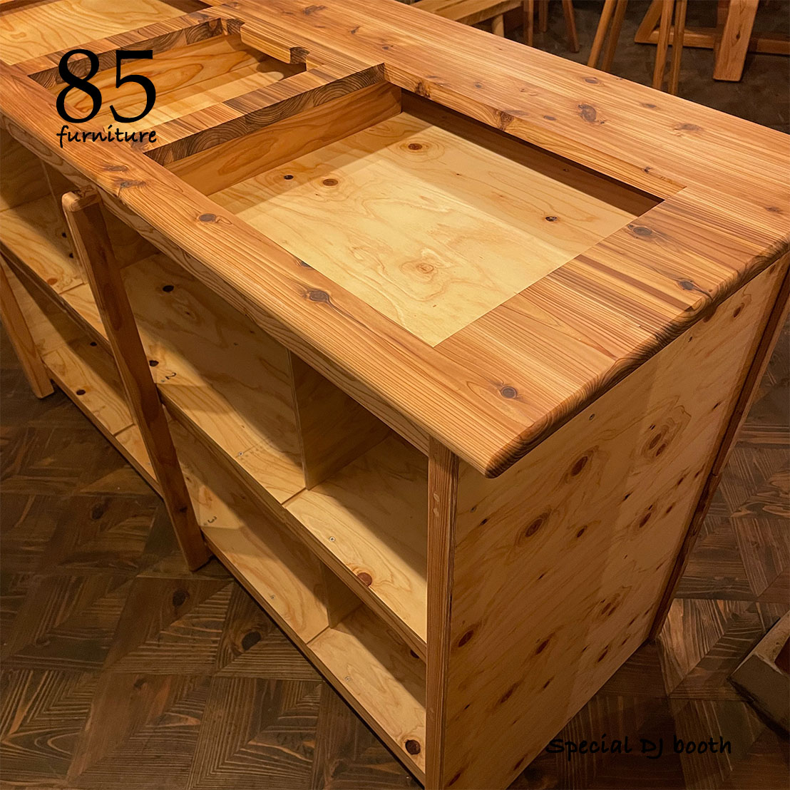 DJブース – 85 Furniture