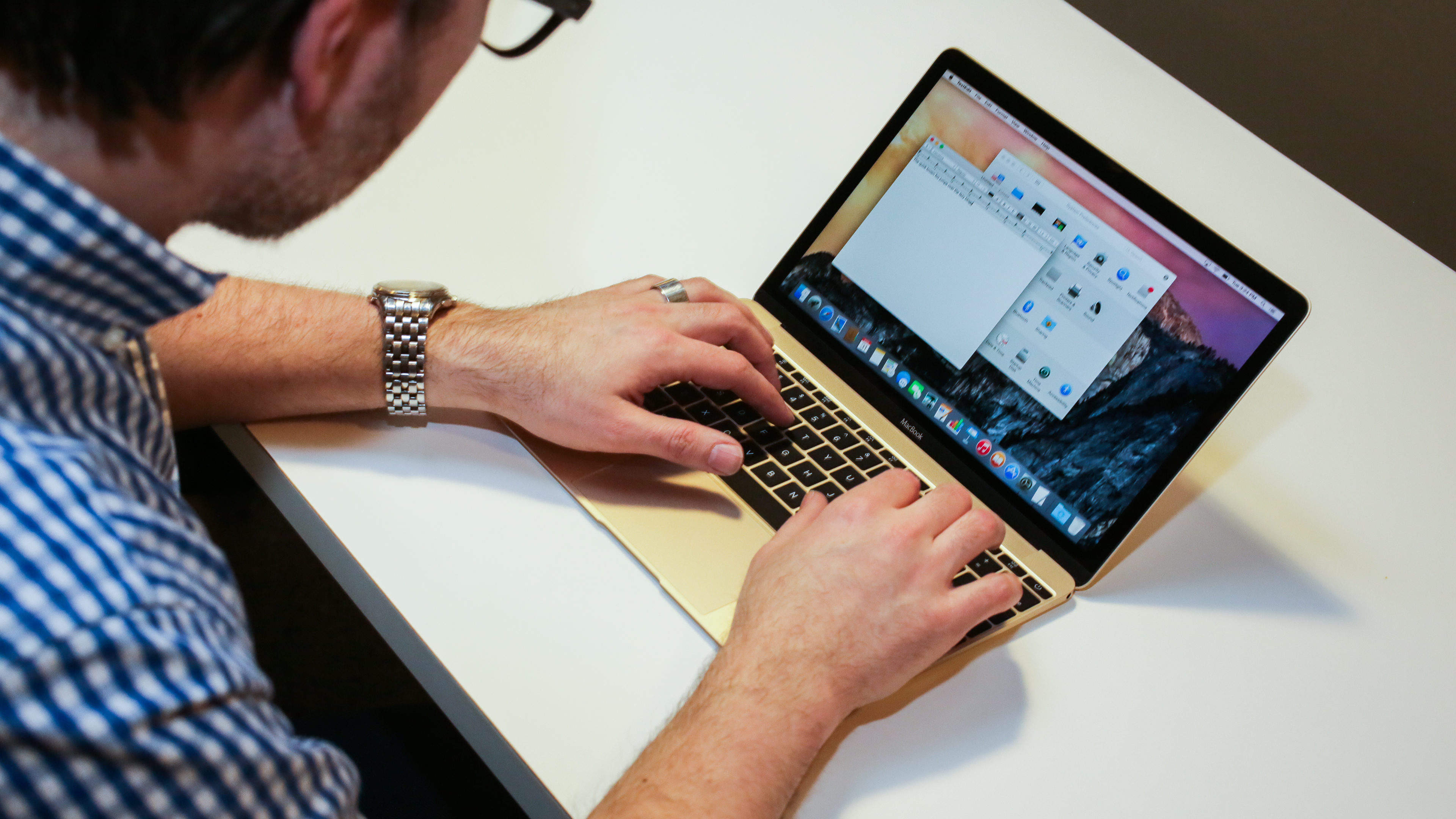 Apple MacBook (12-inch, 2015) review: A minimalist MacBook that