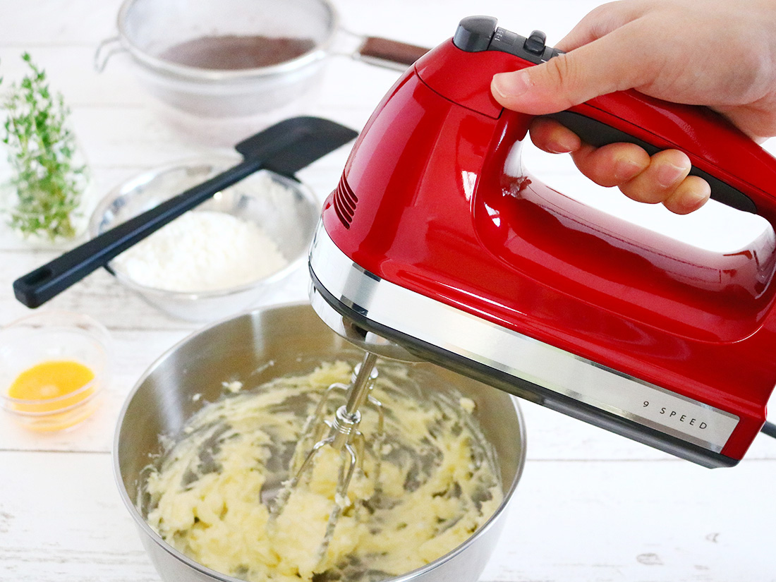 2311.使いやすい9段階変速キッチンエイドのハンドミキサー | お菓子