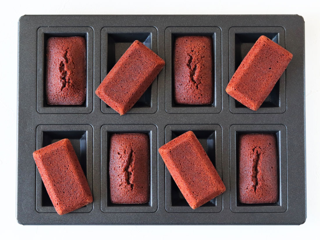 松永製作所 メタリックテフロン付き深型フィナンシェ天板 8P