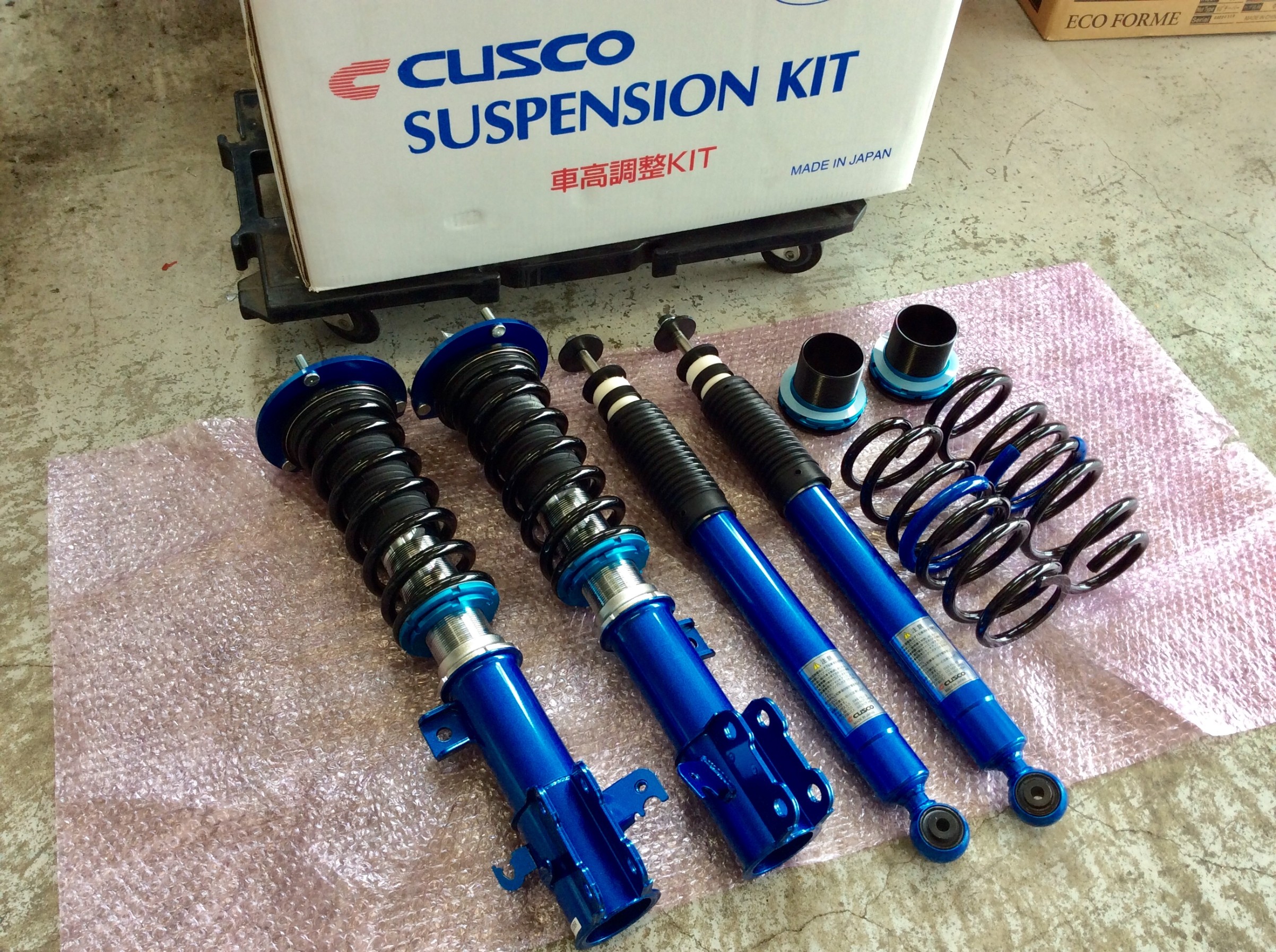 ステップワゴン RK5 車高調取り付けます！ | ホンダ ステップワゴン 足