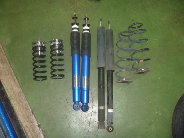 GE8/フィットRSに車高調の取り付け☆ | ホンダ フィット 足まわり