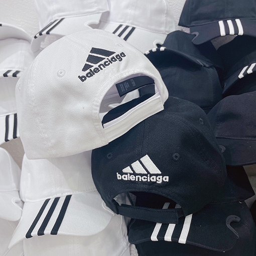 23新品!!バレンシアガ x アディダスコラボ CAP 帽子スーパーコピー