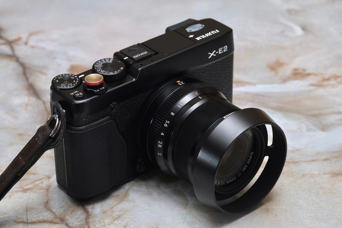 XF35mmF2やXF23mmF2用の社外製フードはどんな感じなのか？純正品LH