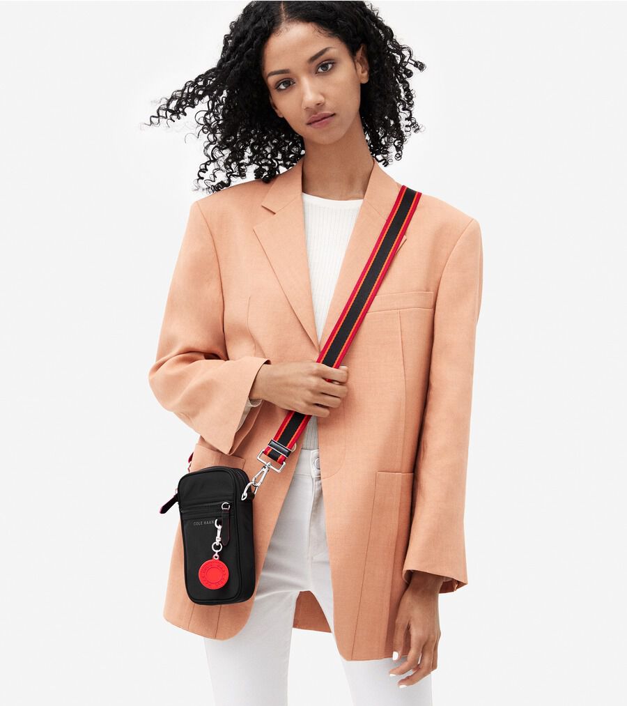 ナイロン セルフォン クロスボディ womens. 9800 | COLE_HAAN