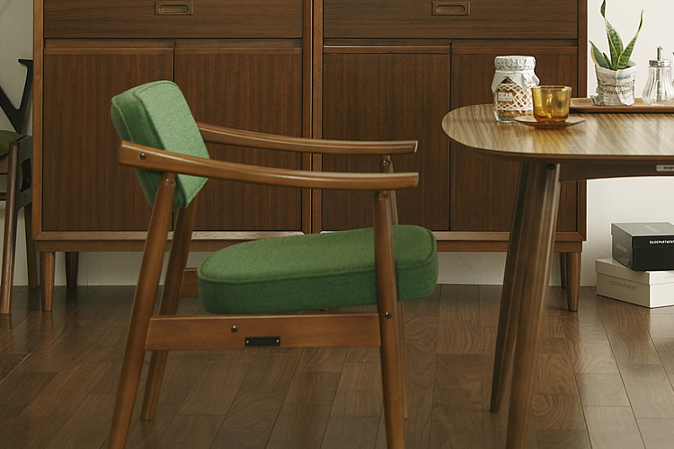 カリモク60 Dチェア（タープグリーン） | collect