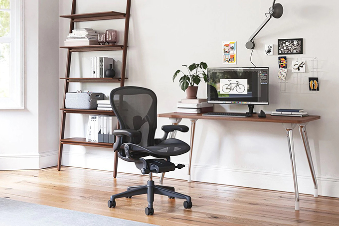 ハーマンミラーアーロンチェアリマスタードライトBサイズ2021/02