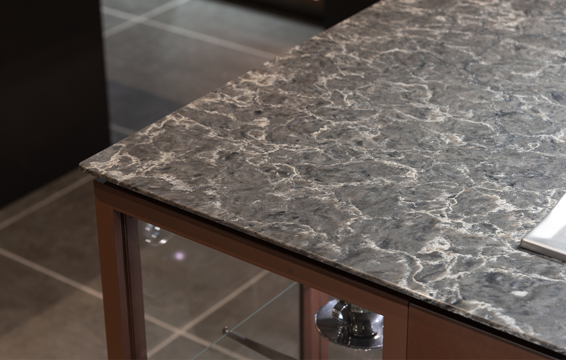 6003 Coastal Grey オープンキッチン ワークトップ