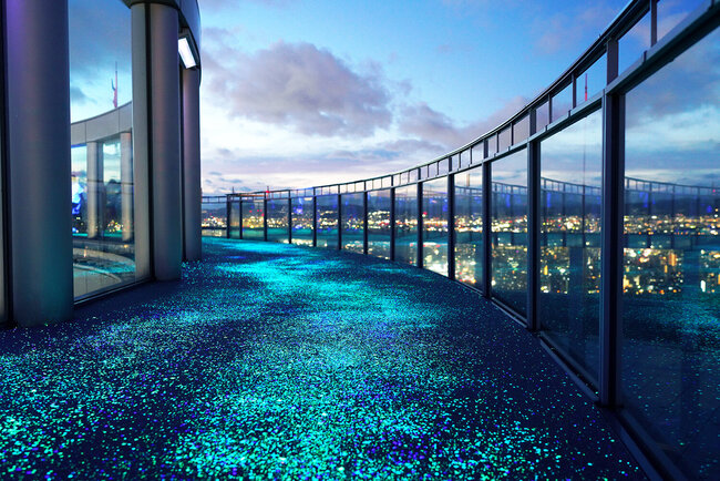 コングレは「梅田スカイビル 空中庭園展望台」のオペレーションを担当