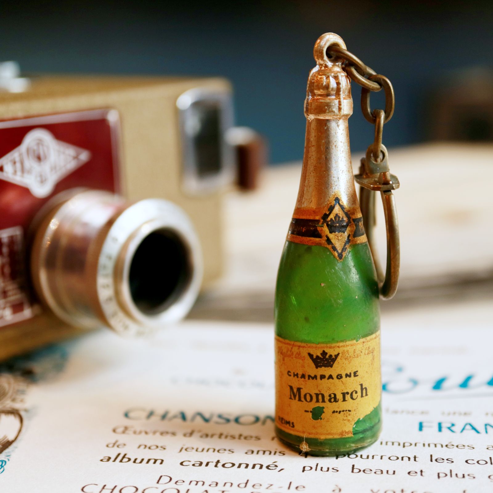 CHAMPAGNE Monarch シャンパン フレンチキーホルダー | corne/コルネ