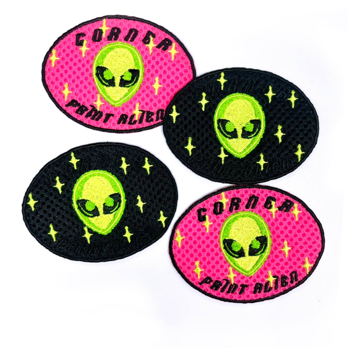 CORNER PRINTING | メッシュ素材 刺繍ワッペン 80mm × 80mm以内 (10枚