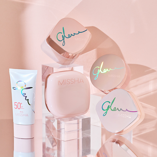 グロウ クッション ファンデーション(ルミナスカバー) / ミシャ