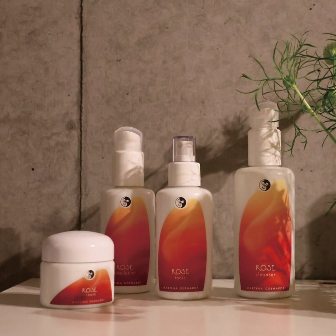 MARTINA】ローズクレンジングミルク ｜クレンジング｜Cosme Kitchen