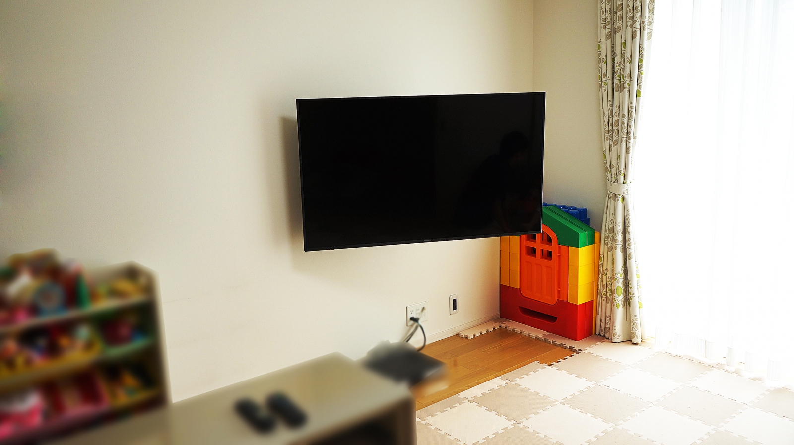 見た目と機能性から壁掛けテレビを構想されて55インチ・ビエラ「TH