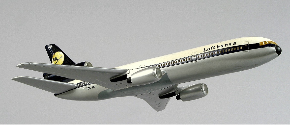 Lufthansa Douglas DC-10-30 - Cavalcade of Wings