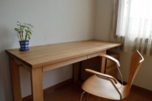 オーク無垢材のデスク / 学習机 | 神戸の家具屋【cachito furniture