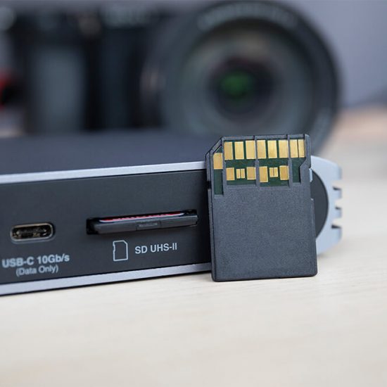 USB-C Pro Dock | Thunderbolt 3 – CalDigit