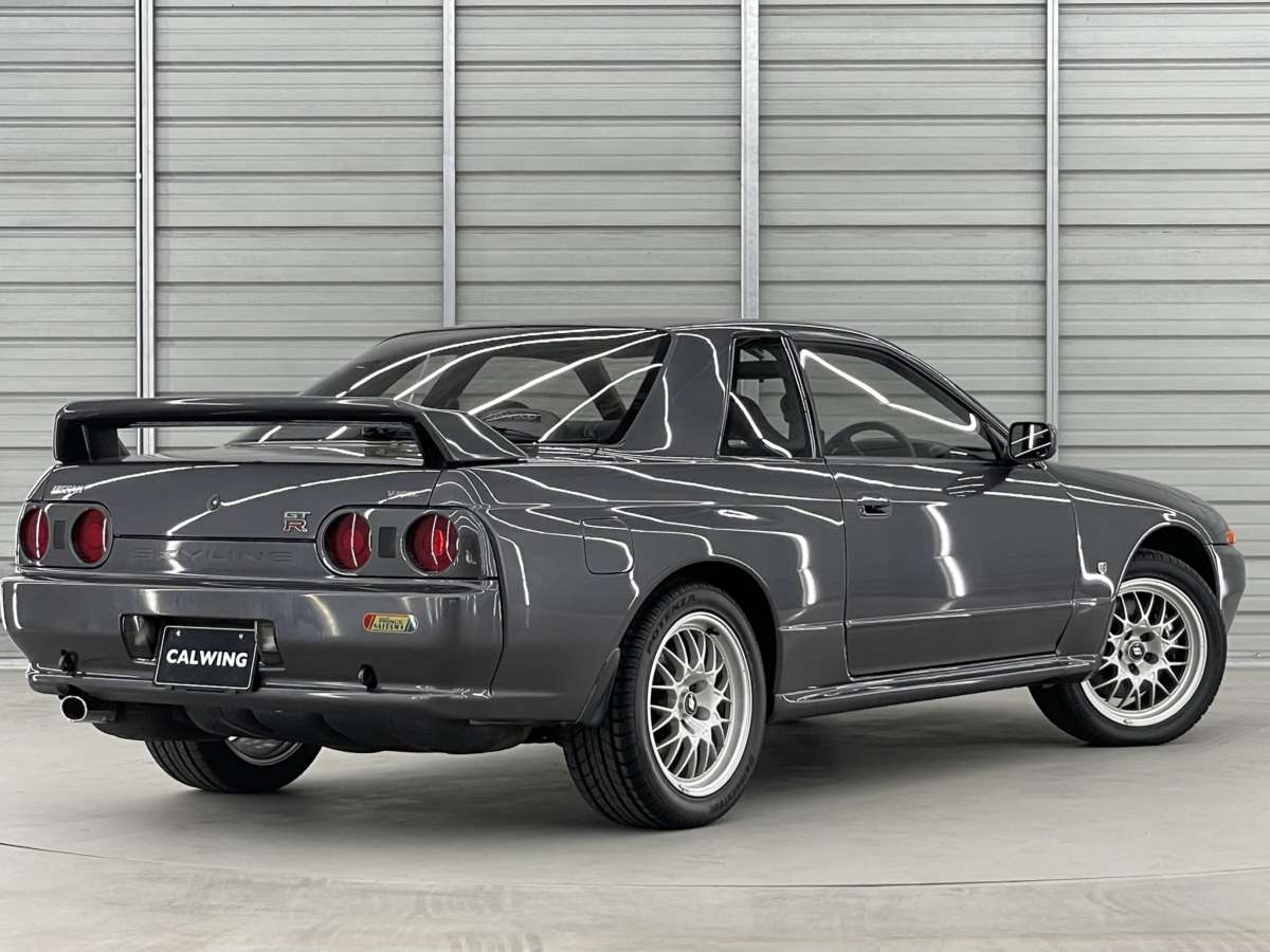 R32 GTR リアウィンドゥモール 即納 日産 リアウィンドウモール