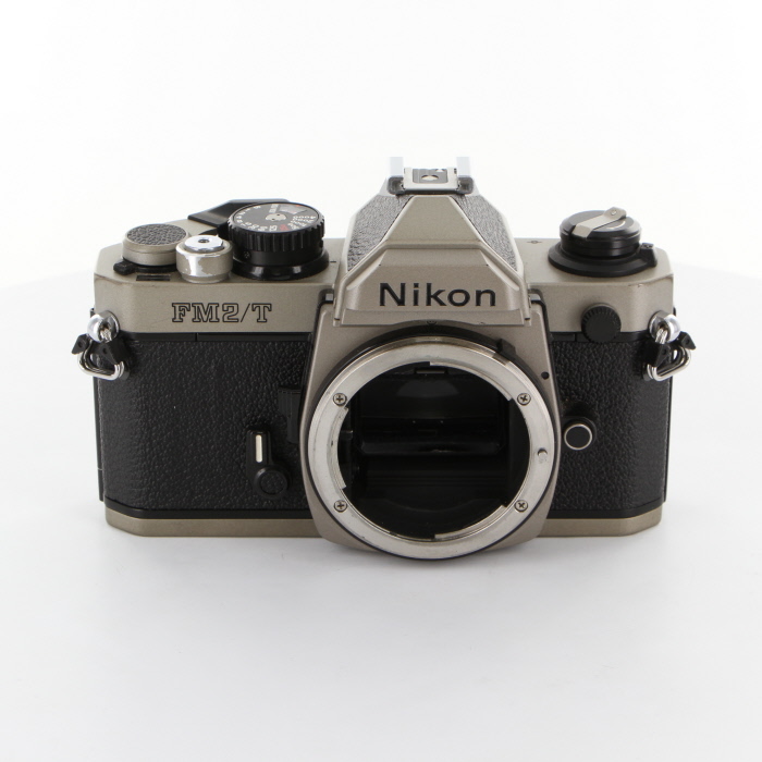 チタンカラー・・・だけではない【ニコンNew FM2/T】