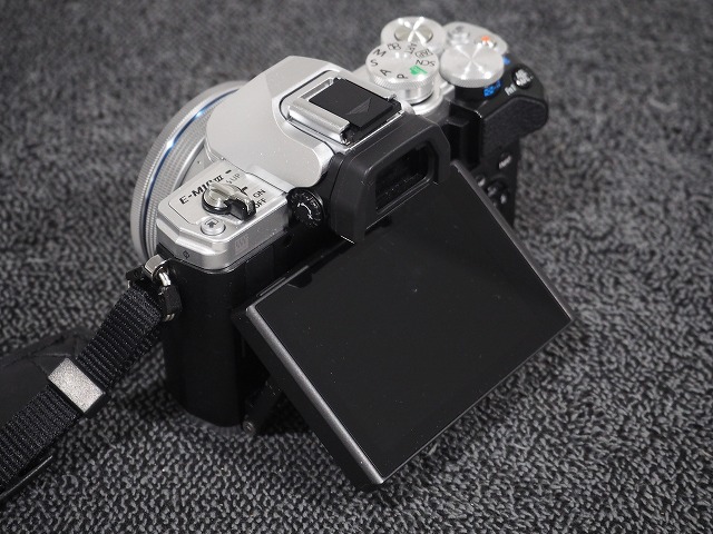 オリンパス OM-D E-M10 MarkIII 使用レビュー
