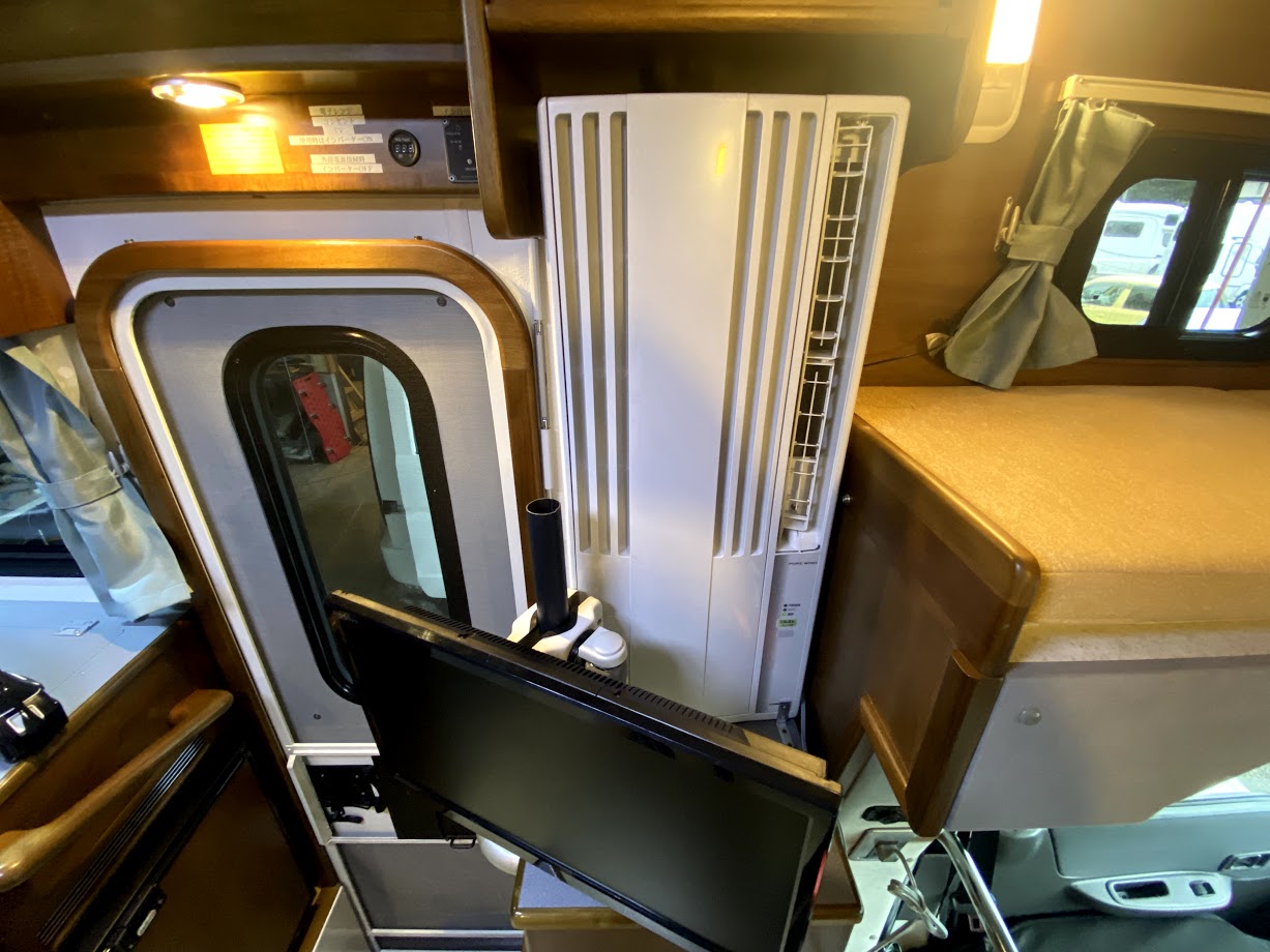 7号車アミティにウインドエアコンを取り付けしました！ | キャンピング