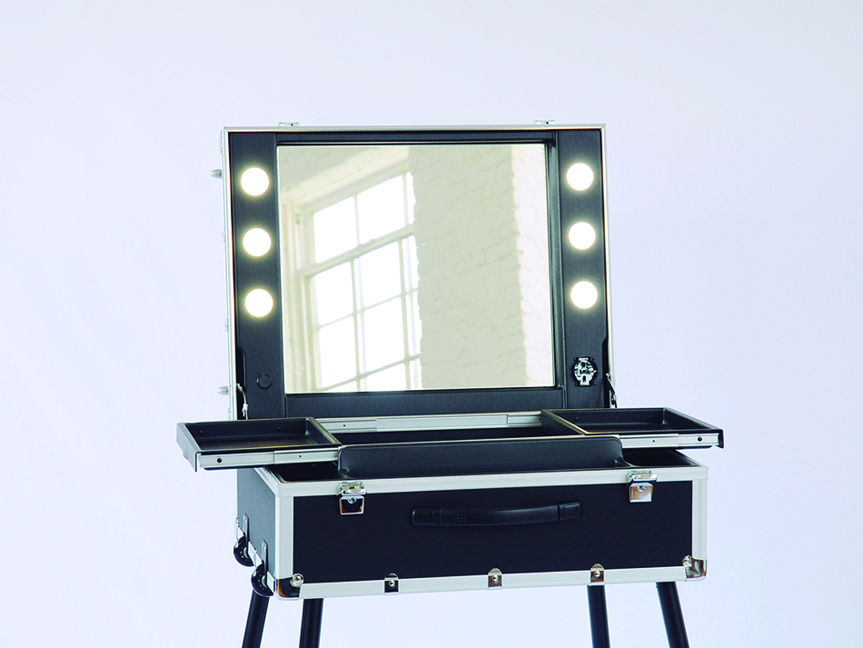 VT101 LED | プロ用メイクボックス | Cantoni Japan